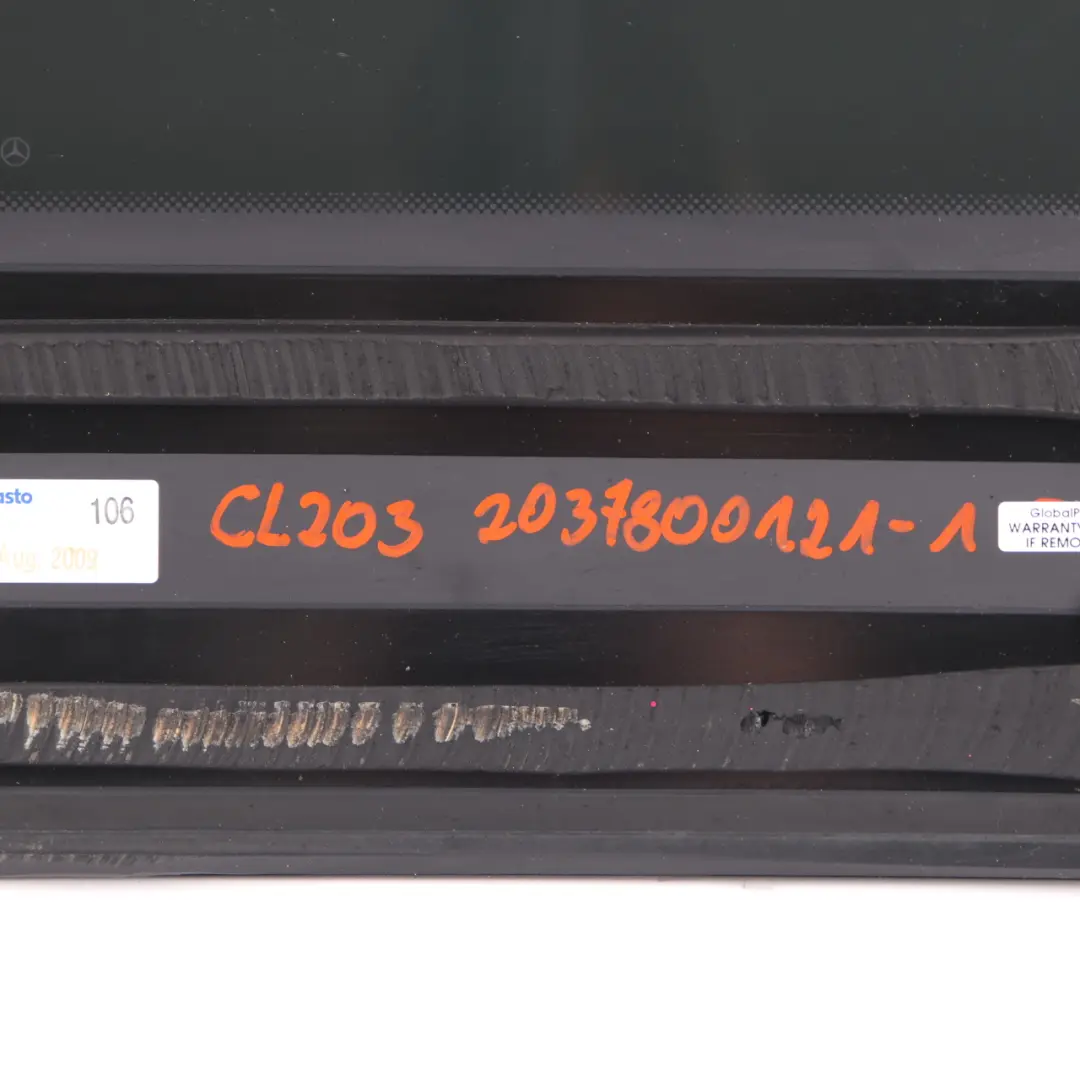 Panneau verre lunette arrière du toit panoramique coulissant AS3 pour Mercedes CL203 à propos du numéro de pièce A2037870029 Mercedes CL203 Panneau verre lunette arrière du toit panoramique coulissant AS3 - SKU A2037870029 - Numéro de pièce A2037870029
