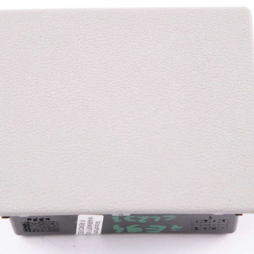 Console Centrale Cendrier Avant pour Mercedes W203 C209 à propos du numéro de pièce A2038100530 Mercedes W203 C209 Console Centrale Cendrier Avant - SKU A2038100530 - Numéro de pièce A2038100530