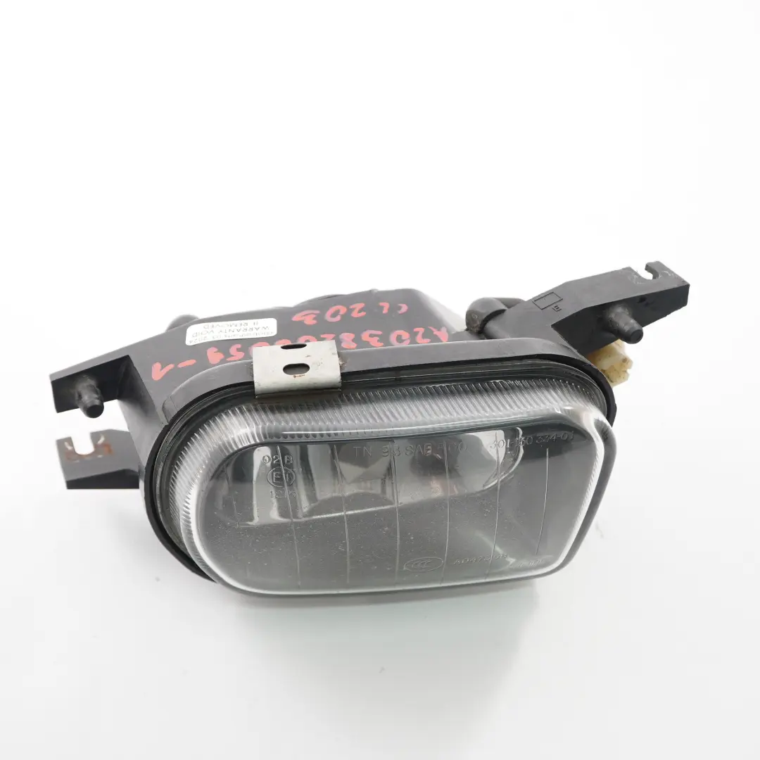  Feu antibrouillard Mercedes CLC CL203 SLK R171 Feu de pare-chocs avant droit - SKU A2038200059-1 - Numéro de pièce A2038200059