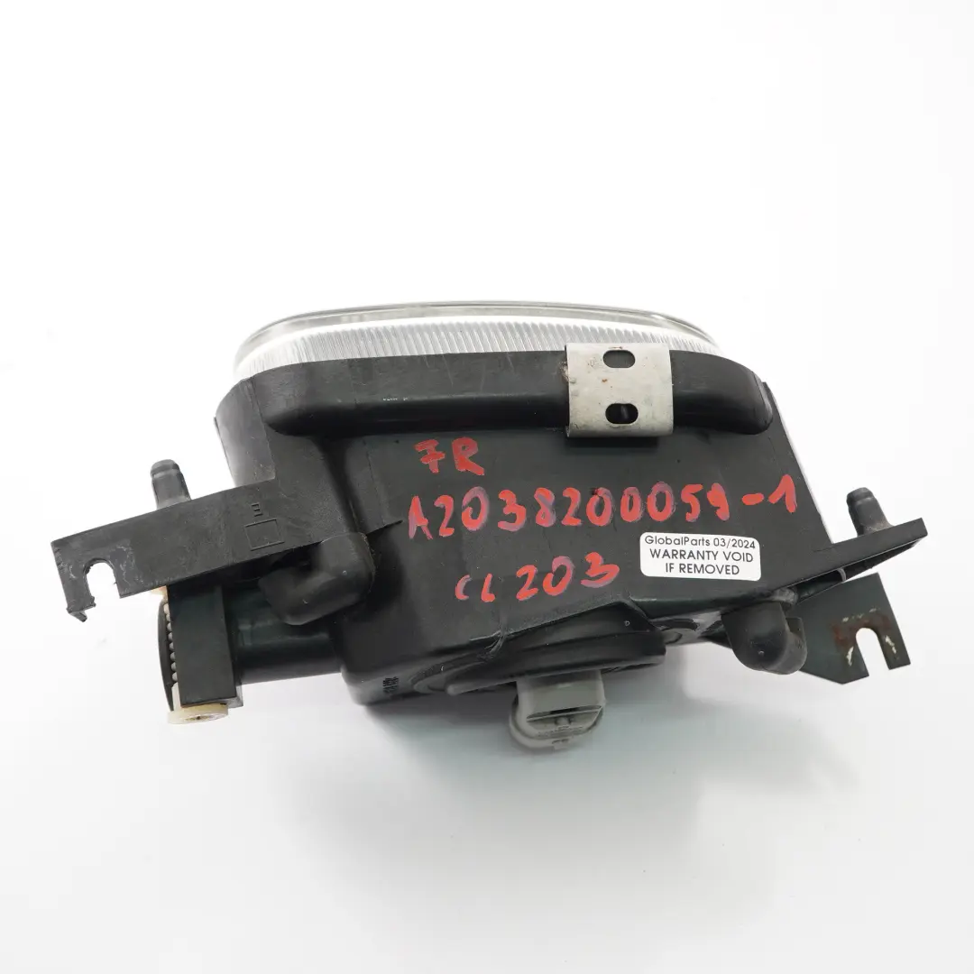 Mercedes CLC CL203 SLK R171 Lampa Przeciwmgielna Przód Prawa - SKU A2038200059-1 - Numer Części A2038200059