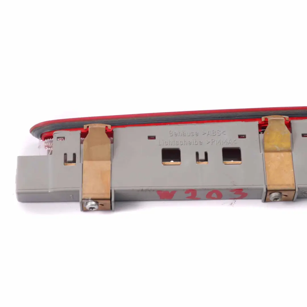 Terza luce di stop supplementare posteriore per Mercedes W203 con numero di parte A2038200156 Mercedes W203 Terza luce di stop supplementare posteriore - SKU A2038200156 - Numero di parte A2038200156
