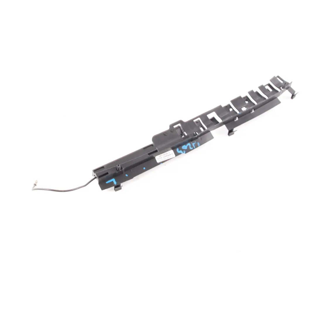 Antenne Amplificateur Module d'antenne gauche pour Mercedes W203 à propos du numéro de pièce A2038200289 Mercedes W203 Antenne Amplificateur Module d'antenne gauche - SKU A2038200289 - Numéro de pièce A2038200289