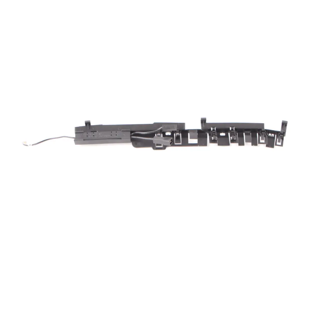 Modulo antenna amplificatore antenna sinistra per Mercedes W203 Touring con numero di parte A2038200289 Mercedes W203 Touring Modulo antenna amplificatore antenna sinistra - SKU A2038200289 - Numero di parte A2038200289