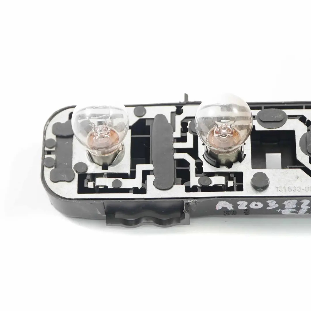 Portalámparas Luz Trasera Izquierda Derecha 151631-00 para Mercedes CL203 con número de pieza A2038200377 Mercedes CL203 Portalámparas Luz Trasera Izquierda Derecha 151631-00 - SKU A2038200377 - Número de pieza A2038200377