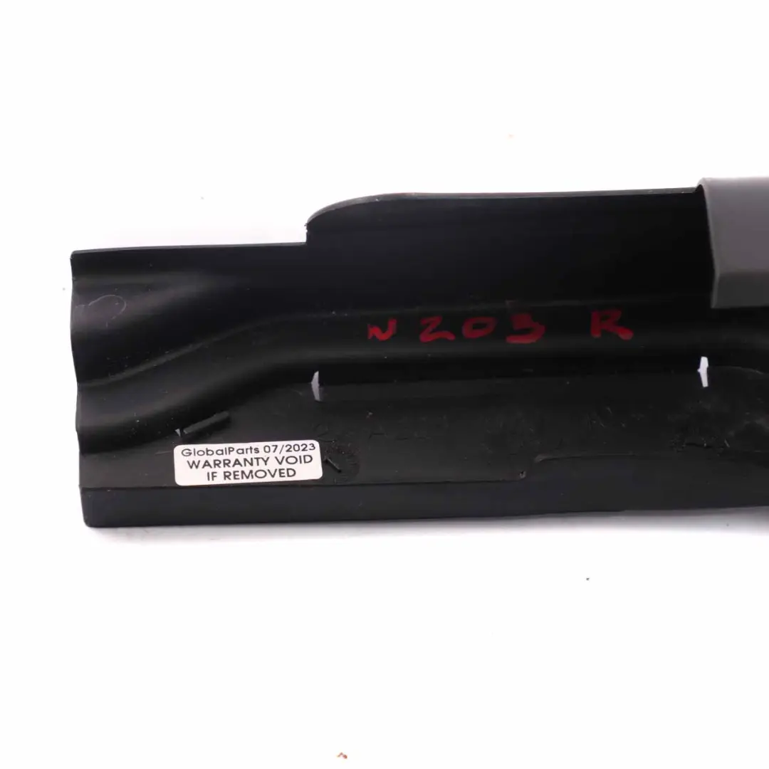  Pasacables Mercedes W203 Derecha Canal Guía Embellecedor Soporte - SKU A2038201069 - Número de pieza A2038201069