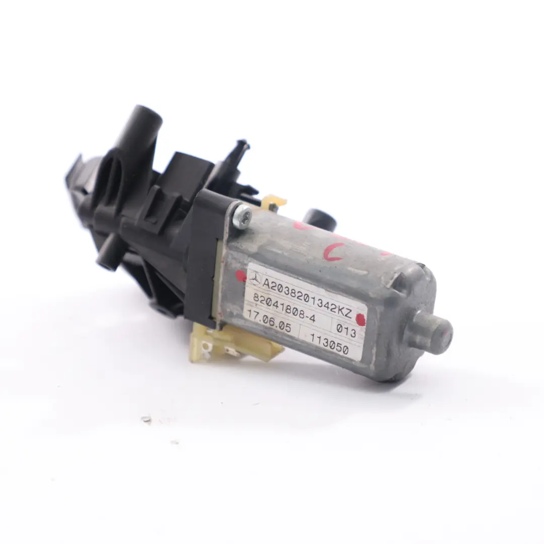  Actuador Motor Ajuste Respaldo Asiento Trasero Mercedes W203 A2038205242 - SKU A2038201342 - Número de pieza A2038201342