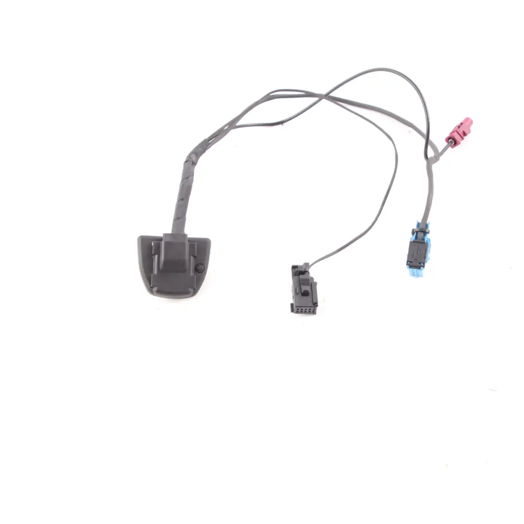 Mercedes R171 W203 W211 Adapter Telefonu Uchwyt Wtyczka - SKU A2038201411 - Numer Części A2038201411