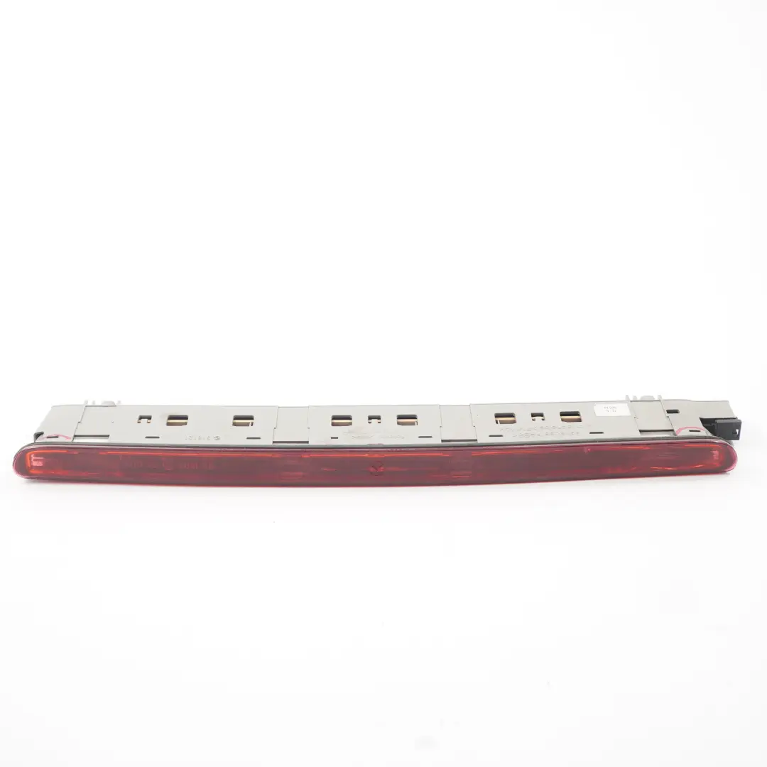 hinten zusätzlich dritte Brems leuchte Mercedes W203 Limousine - SKU A2038201456-1 - Teilenummer A2038201456