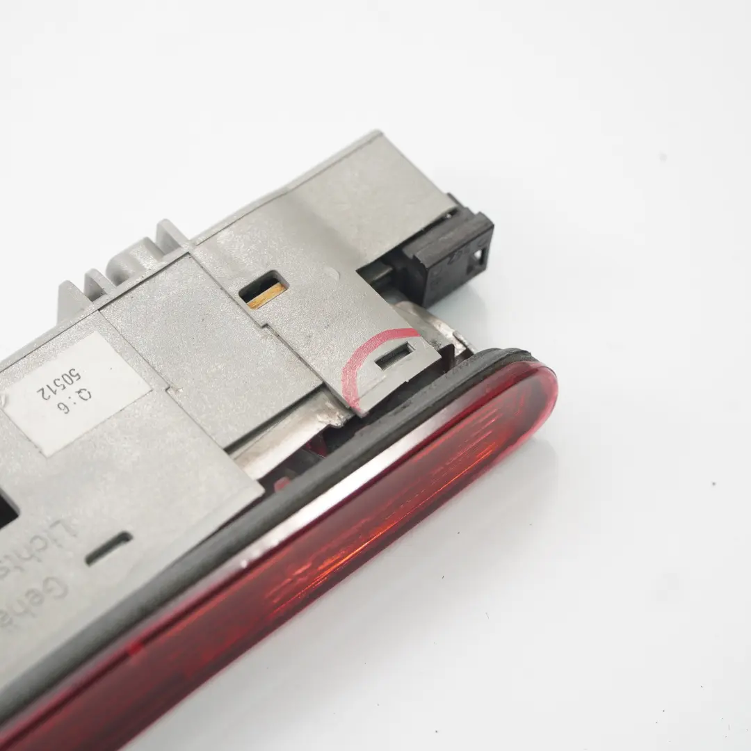 hinten zusätzlich dritte Brems leuchte Mercedes W203 Limousine - SKU A2038201456-1 - Teilenummer A2038201456