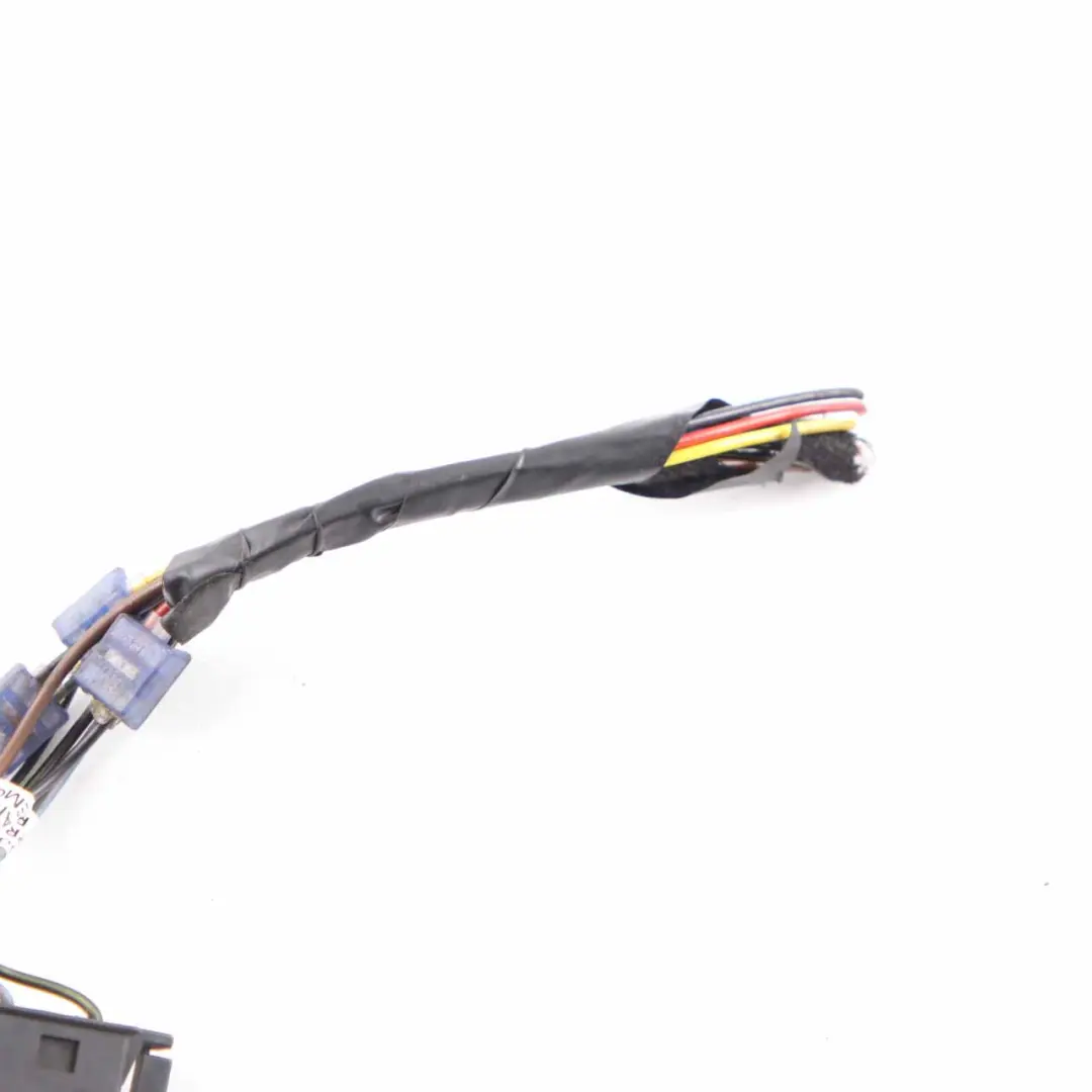 Mercedes W203 Fanalino posteriore sinistro laterale Presa corrente A2115450328 - SKU A2038201964-2 - Numero di parte A2038201964