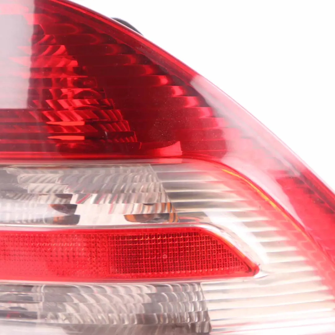 Mercedes W203 Limousine Rücklicht rechts Rücklicht Seitenwand - SKU A2038202064-1 - Teilenummer A2038202064