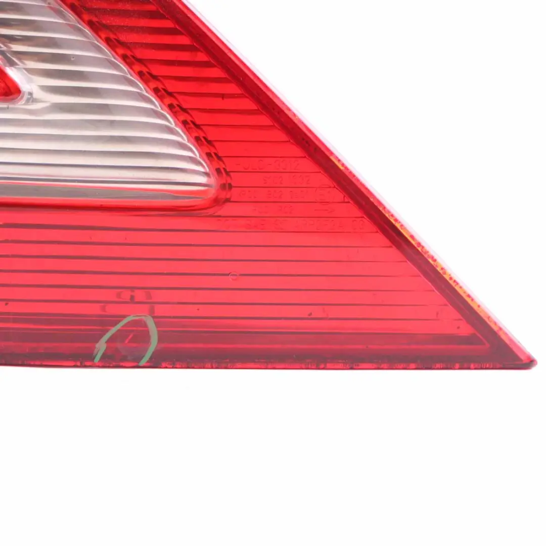 Luz Trasera Derecha para Mercedes W203 Berlina con número de pieza A2038202064 Mercedes W203 Berlina Luz Trasera Derecha - SKU A2038202064-1 - Número de pieza A2038202064