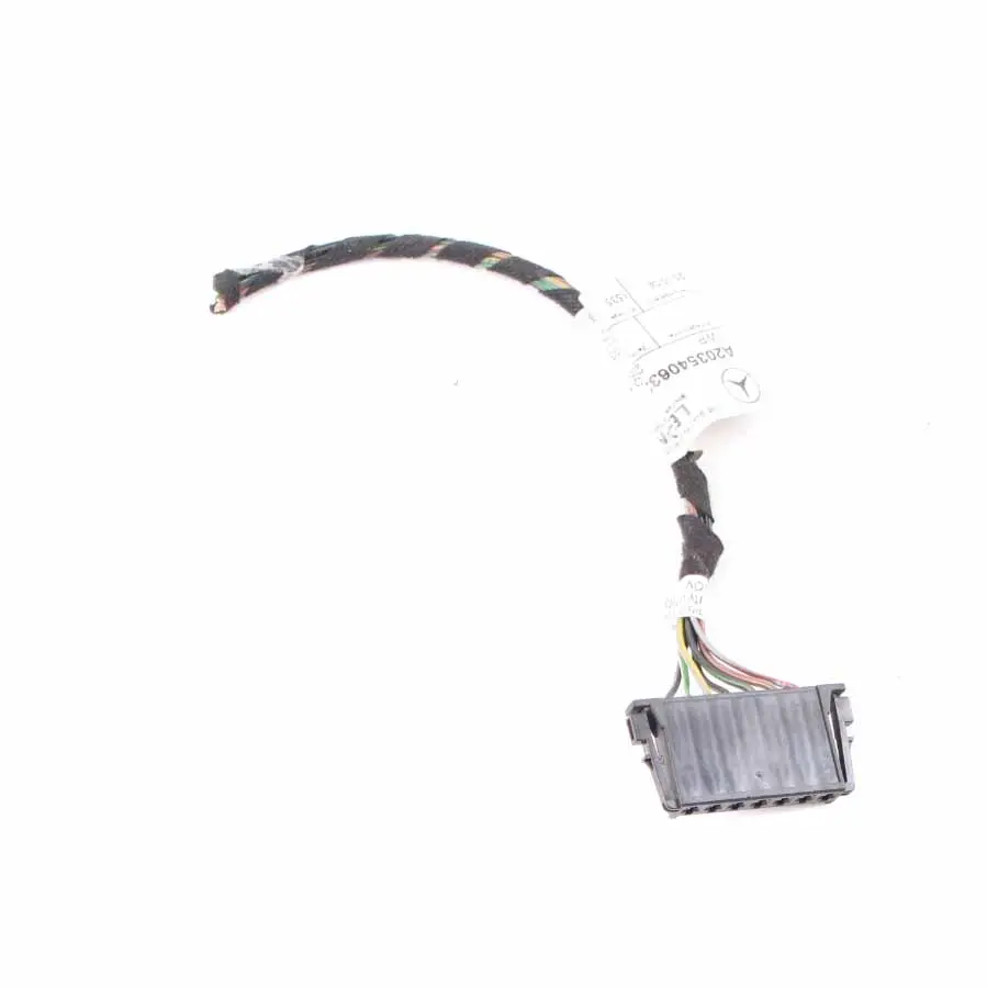 Câblage de la prise du feu arrière droit A2115450328 pour Mercedes W203 à propos du numéro de pièce A2038202064 Mercedes W203 Câblage de la prise du feu arrière droit A2115450328 - SKU A2038202064-2 - Numéro de pièce A2038202064