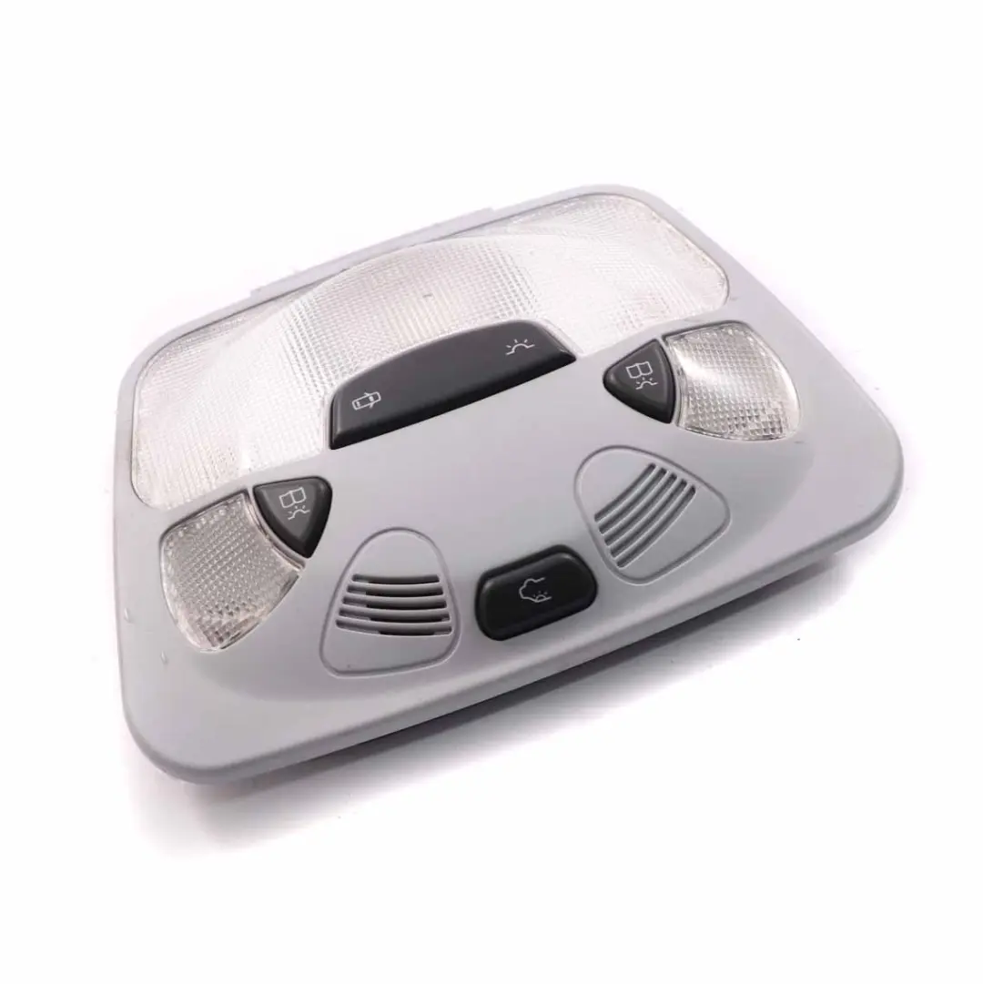 Lampka Podsufitki Oświetlenie Kabiny do Mercedes W203 o numerze A2038202301 Mercedes W203 Lampka Podsufitki Oświetlenie Kabiny - SKU A2038202301 - Numer Części A2038202301