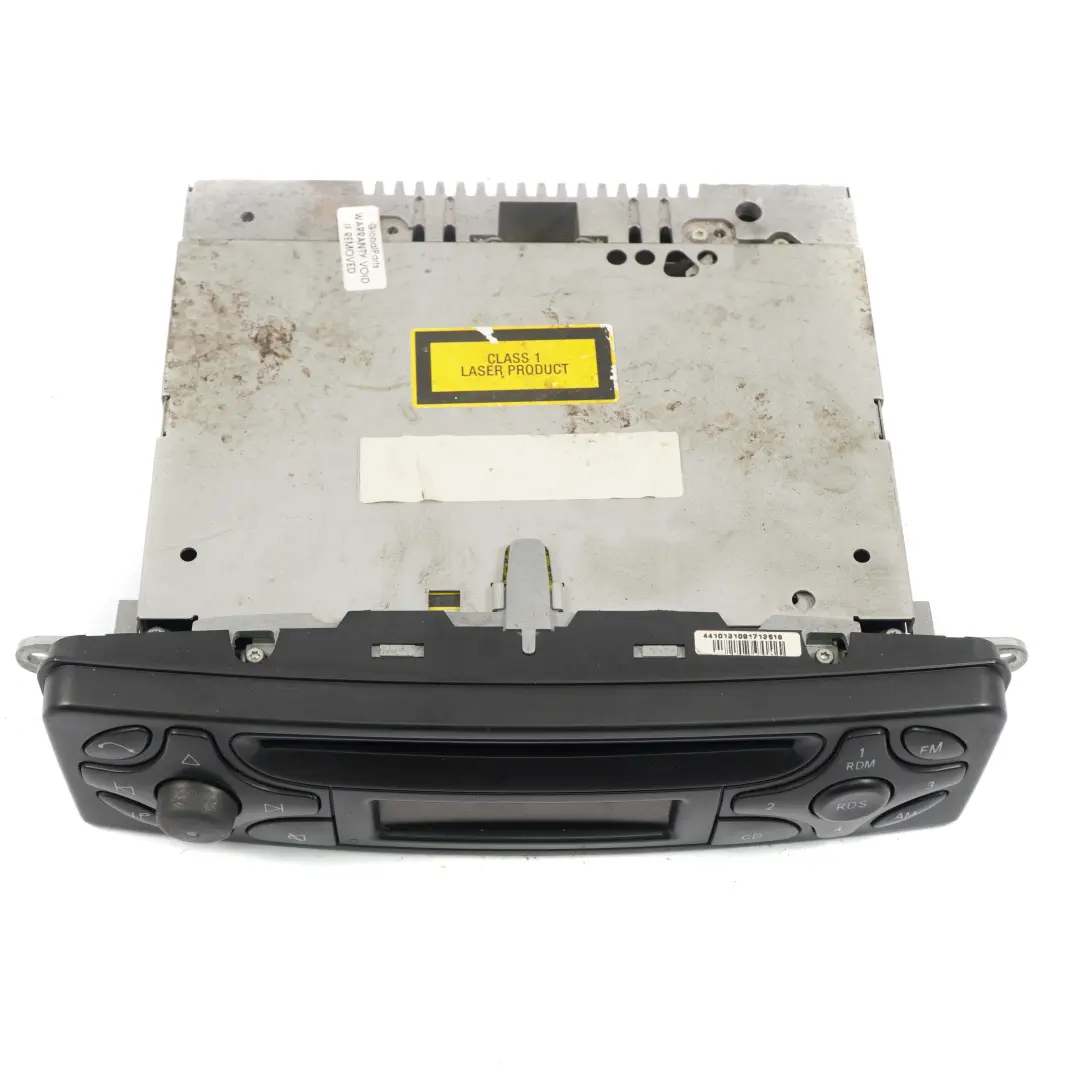 Autoradio Audio 10 CD Player Radio für Mercedes W203 W639 mit Teilenummer A2038202686 Mercedes W203 W639 Autoradio Audio 10 CD Player Radio - SKU A2038202686 - Teilenummer A2038202686