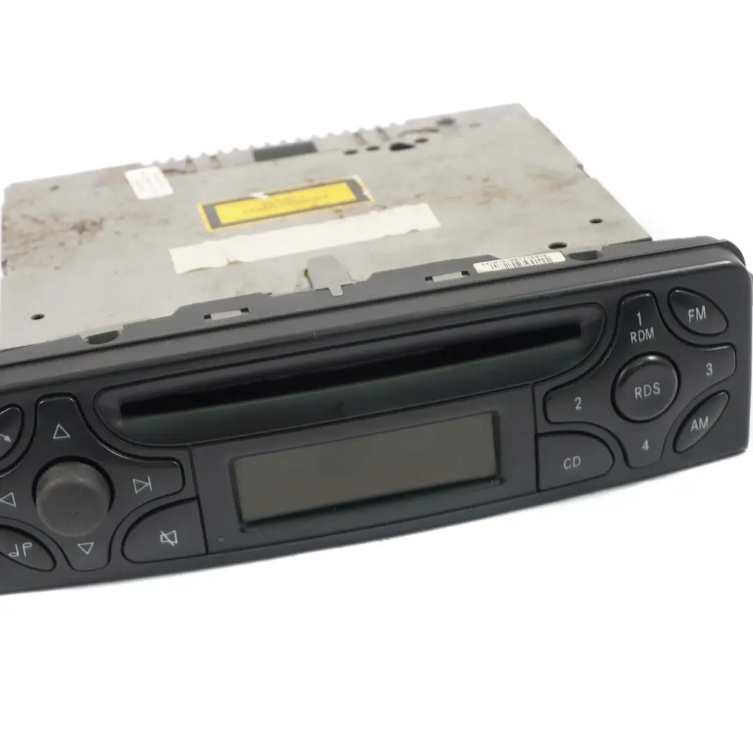 Mercedes W203 W639 Audio 10 CD Player Audio Stereo Radio Head Unit - SKU A2038202686 - Número de pieza A2038202686