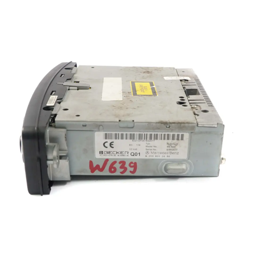 Mercedes W203 W639 Audio 10 CD Player Audio Stereo Radio Head Unit - SKU A2038202686 - Número de pieza A2038202686