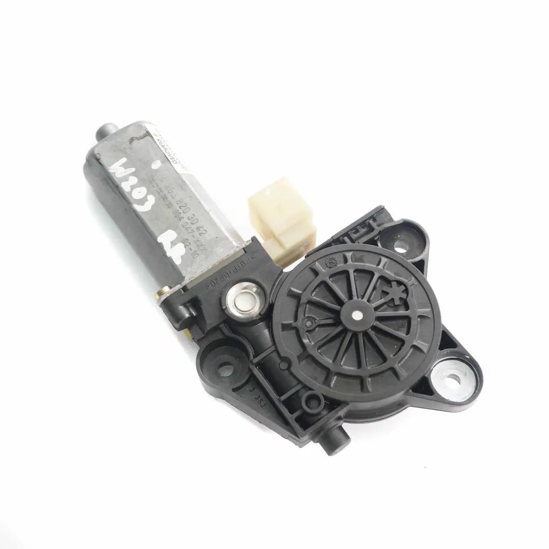 Fensterheber Motor Antrieb Hintertür Rechts für Mercedes W203 mit Teilenummer A2038203042 Mercedes W203 Fensterheber Motor Antrieb Hintertür Rechts - SKU A2038203042 - Teilenummer A2038203042