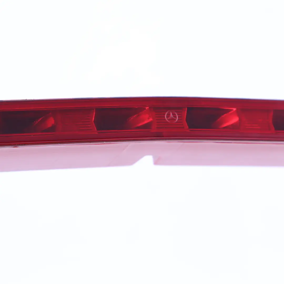 Feu de freinage Mercedes CL203 Rouge troisième feu haut niveau pour à propos du numéro de pièce A2038203356 Feu de freinage Mercedes CL203 Rouge troisième feu haut niveau - SKU A2038203356 - Numéro de pièce A2038203356