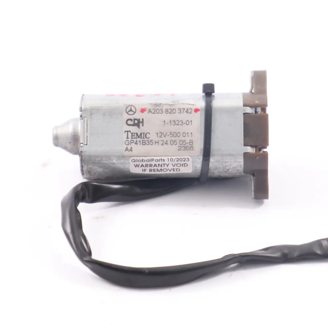 actionneur moteur siège avant gauche droite réglage pour Mercedes W203 à propos du numéro de pièce A2038203742 Mercedes W203 actionneur moteur siège avant gauche droite réglage - SKU A2038203742 - Numéro de pièce A2038203742