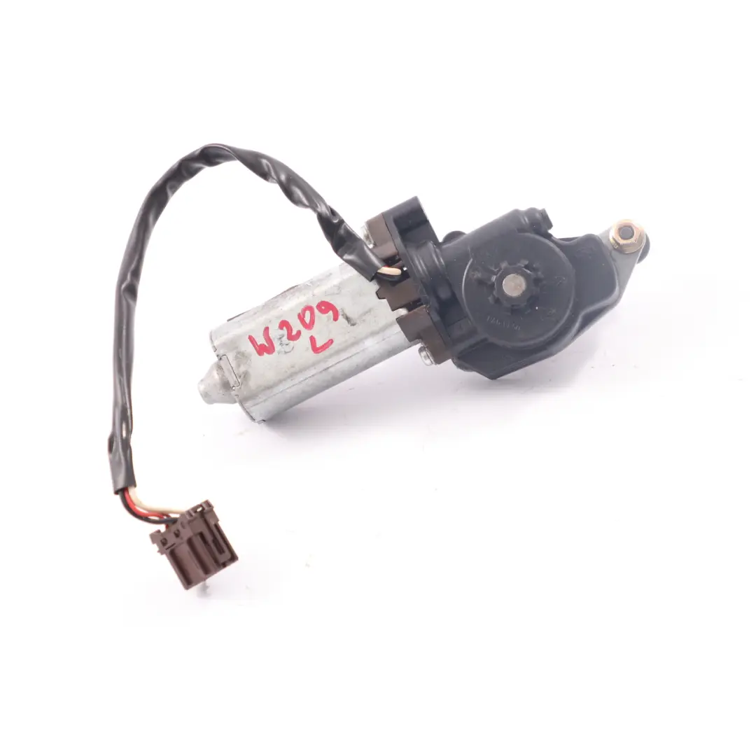 Sitzmotor Stellantrieb vorne links rechts für Mercedes W203 mit Teilenummer A2038203842 Mercedes W203 Sitzmotor Stellantrieb vorne links rechts - SKU A2038203842 - Teilenummer A2038203842