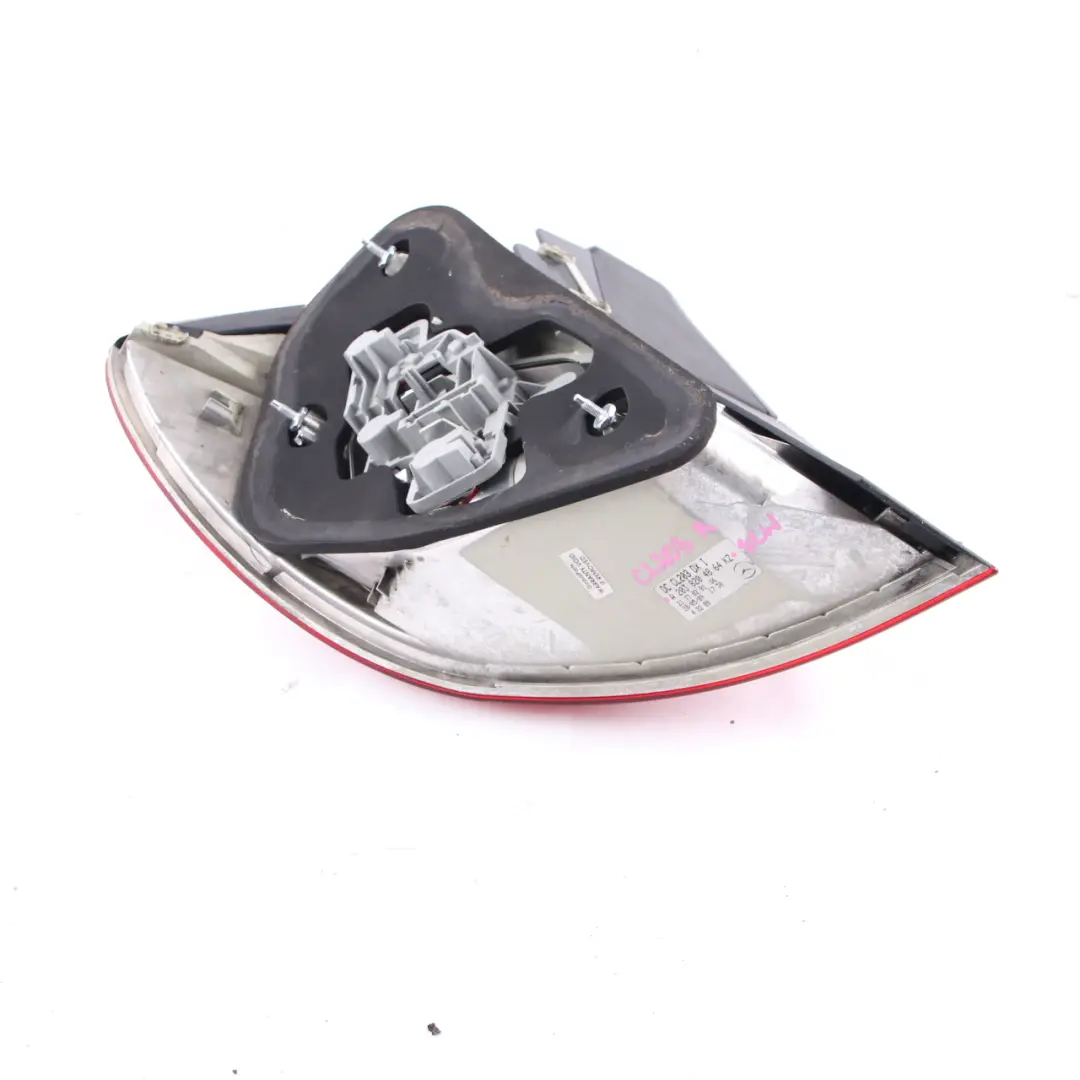 Rücklicht Hinten Rechts Seitelampe Panel Weiss - 650 A2038205264 für Mercedes CL203 mit Teilenummer A2038204864 Mercedes CL203 Rücklicht Hinten Rechts Seitelampe Panel Weiss - 650 A2038205264 - SKU A2038204864-SCH - Teilenummer A2038204864