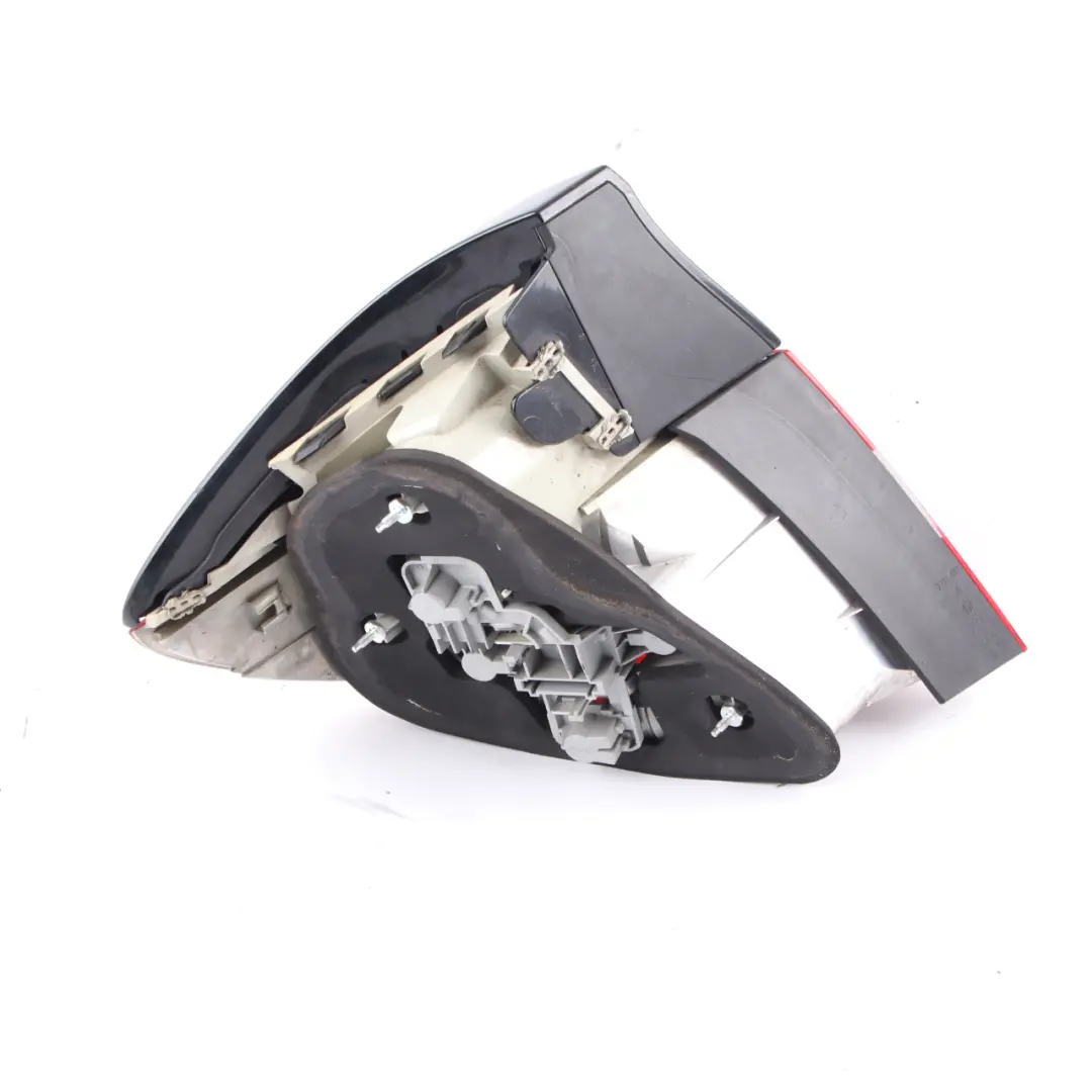 Tail Light Mercedes CL203 Rear Right O/S Lamp Side Black Schwarz to with Part number A2038204864 Tail Light Mercedes CL203 Rear Right O/S Lamp Side Black Schwarz - SKU A2038204864-SCH - Part number A2038204864