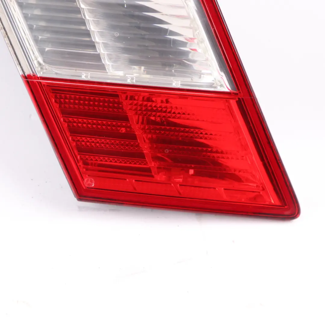 Feu Arrière Lumière Du Couvercle Du Coffre A2038205464 pour Mercedes CLC CL203 à propos du numéro de pièce A2038204964 Mercedes CLC CL203 Feu Arrière Lumière Du Couvercle Du Coffre A2038205464 - SKU A2038204964 - Numéro de pièce A2038204964