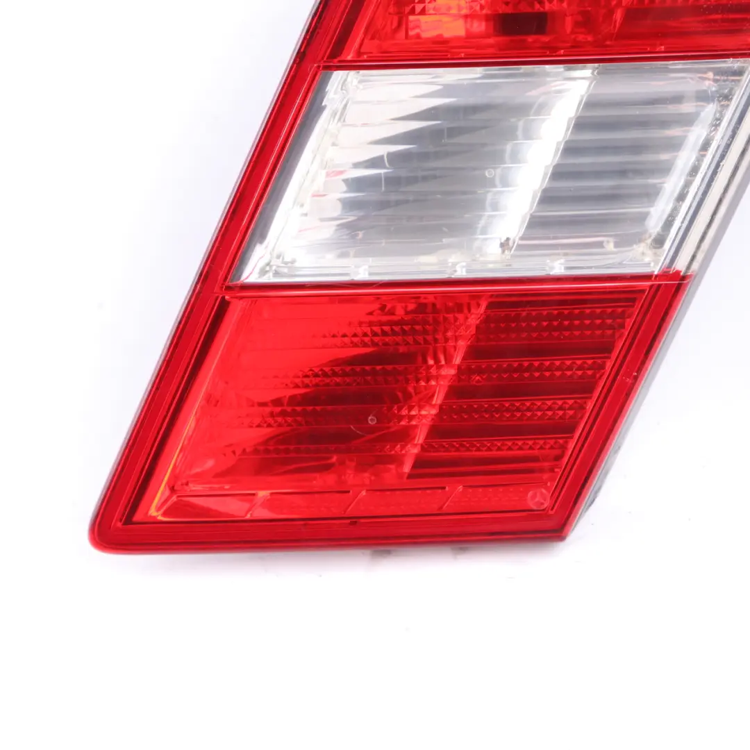 Mercedes CL203 Lampa Tylna Prawa W Klapie Bagażnika - SKU A2038205064 - Numer Części A2038205064