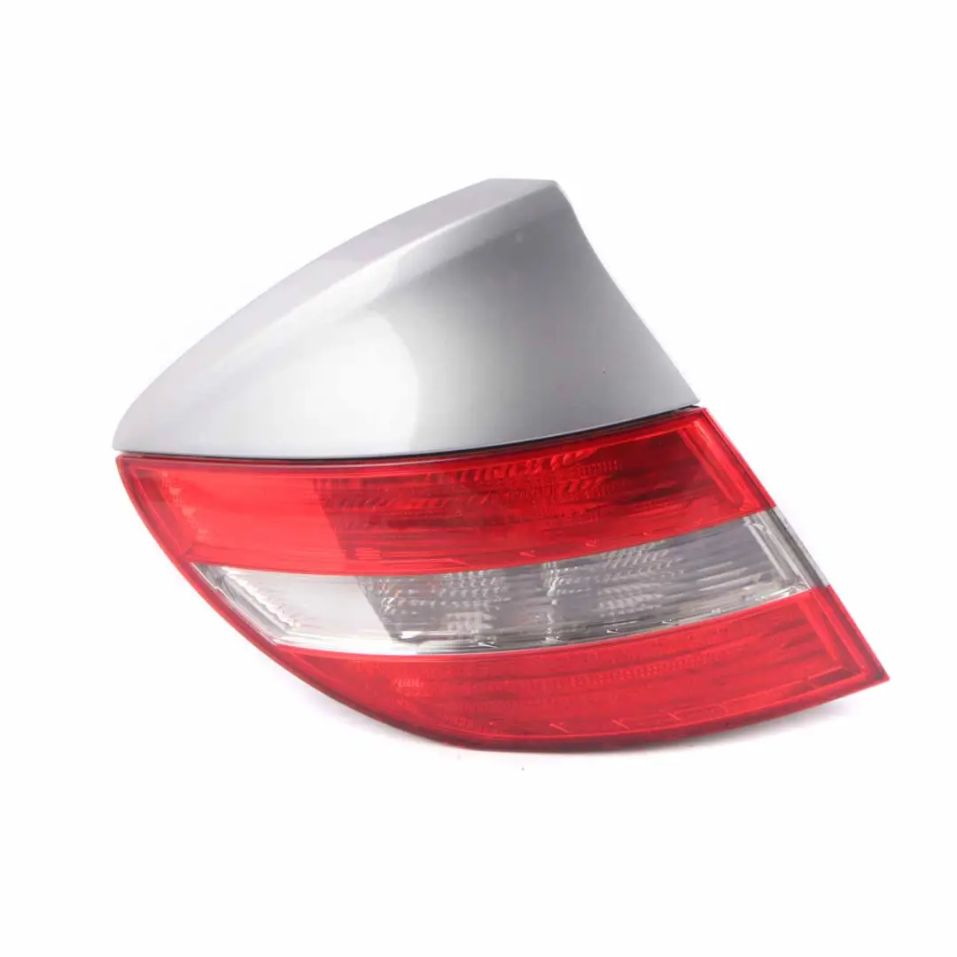 Fanale posteriore sinistro Palladiumsilber per Mercedes CL203 con numero di parte A2038205164 Mercedes CL203 Fanale posteriore sinistro Palladiumsilber - SKU A2038205164-PAL - Numero di parte A2038205164