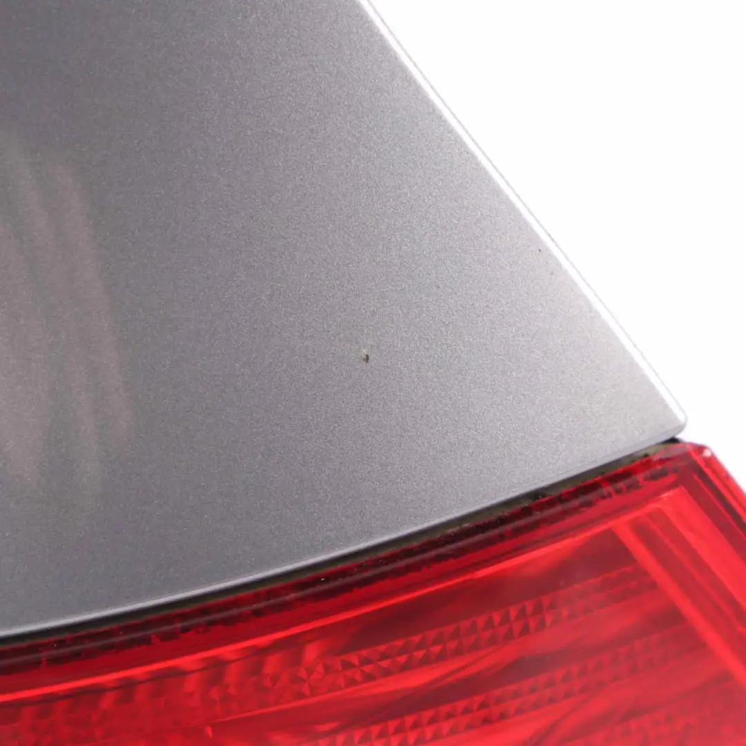 Feu arrière gauche Palladiumsilber pour Mercedes CL203 à propos du numéro de pièce A2038205164 Mercedes CL203 Feu arrière gauche Palladiumsilber - SKU A2038205164-PAL - Numéro de pièce A2038205164