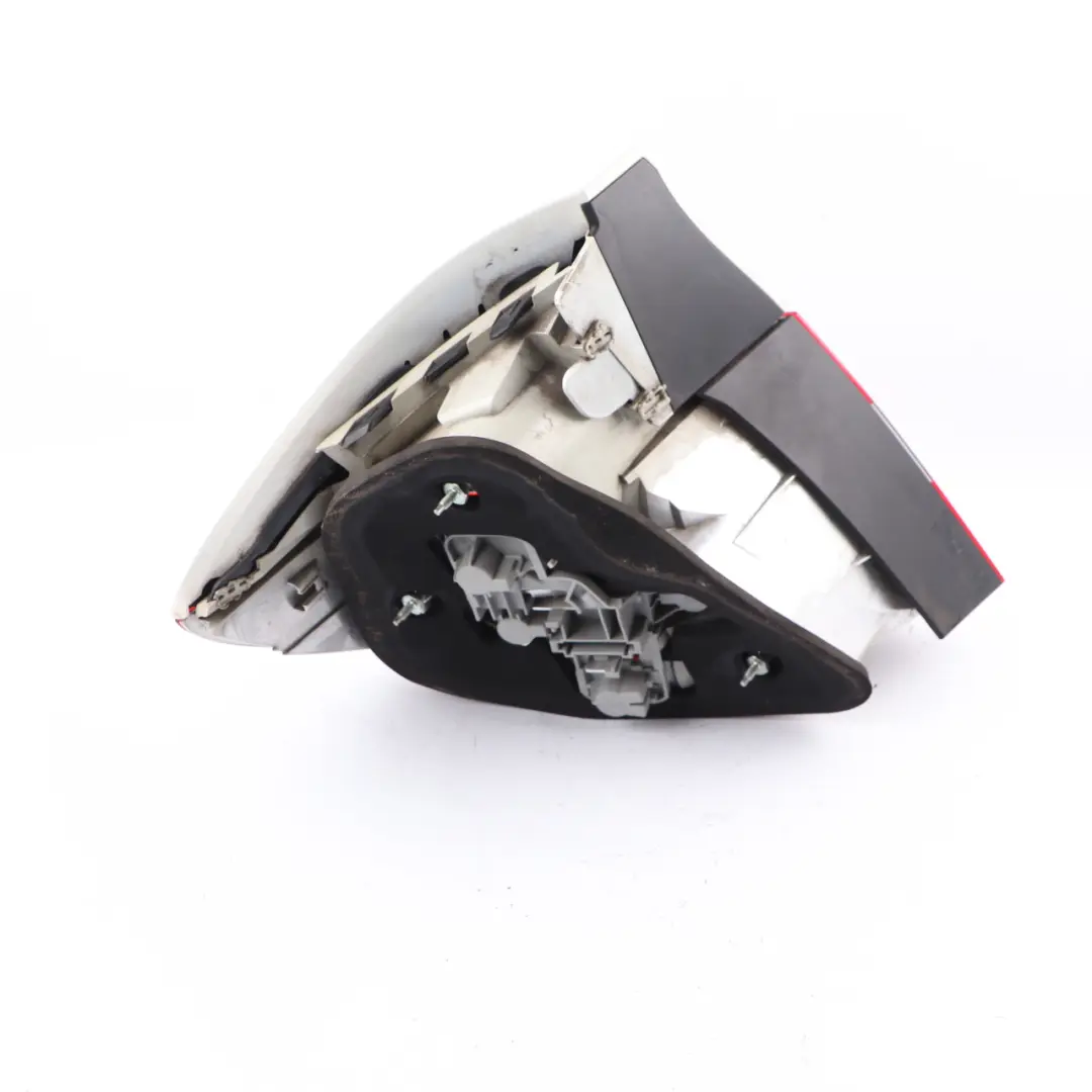 Rücklicht Hinten Rechts Seitelampe Panel Weiss - 650 für Mercedes CL203 mit Teilenummer A2038205264 Mercedes CL203 Rücklicht Hinten Rechts Seitelampe Panel Weiss - 650 - SKU A2038205264-CW - Teilenummer A2038205264