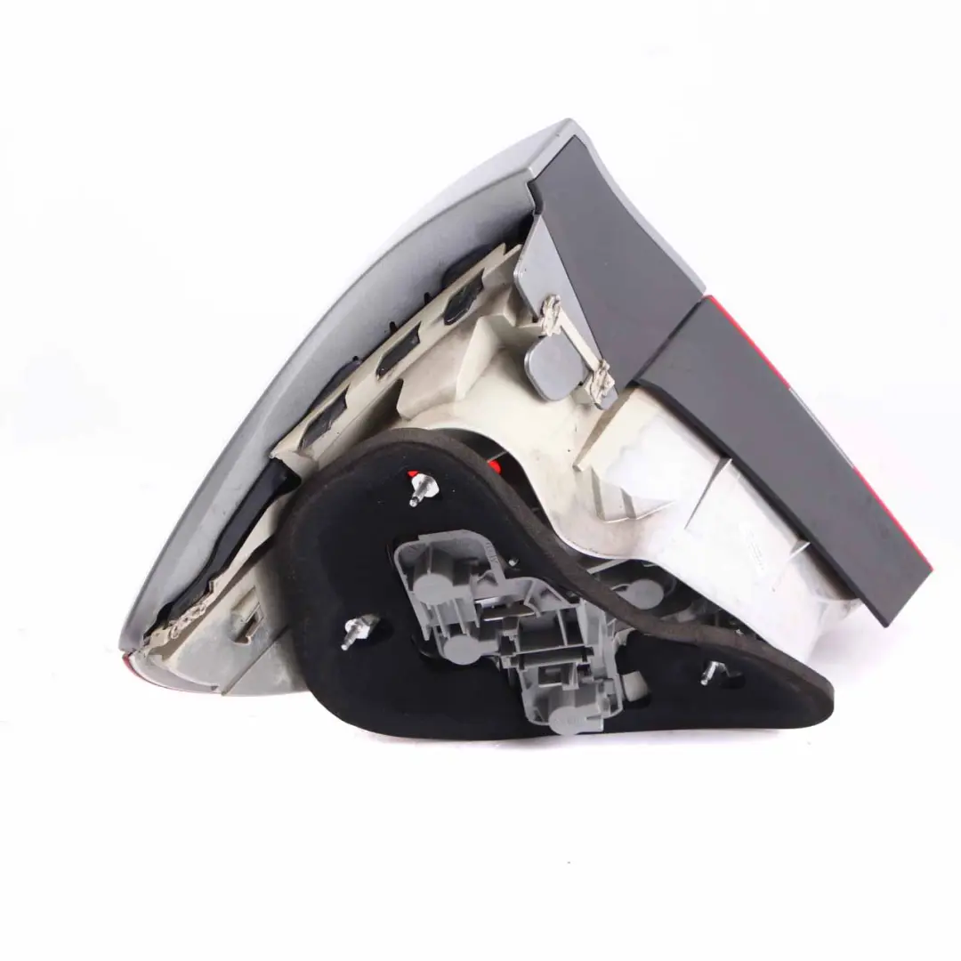 Rücklicht hinten rechts Lampe Seite Palladiumsilber Mercedes CL203 - SKU A2038205264-PAL - Teilenummer A2038205264
