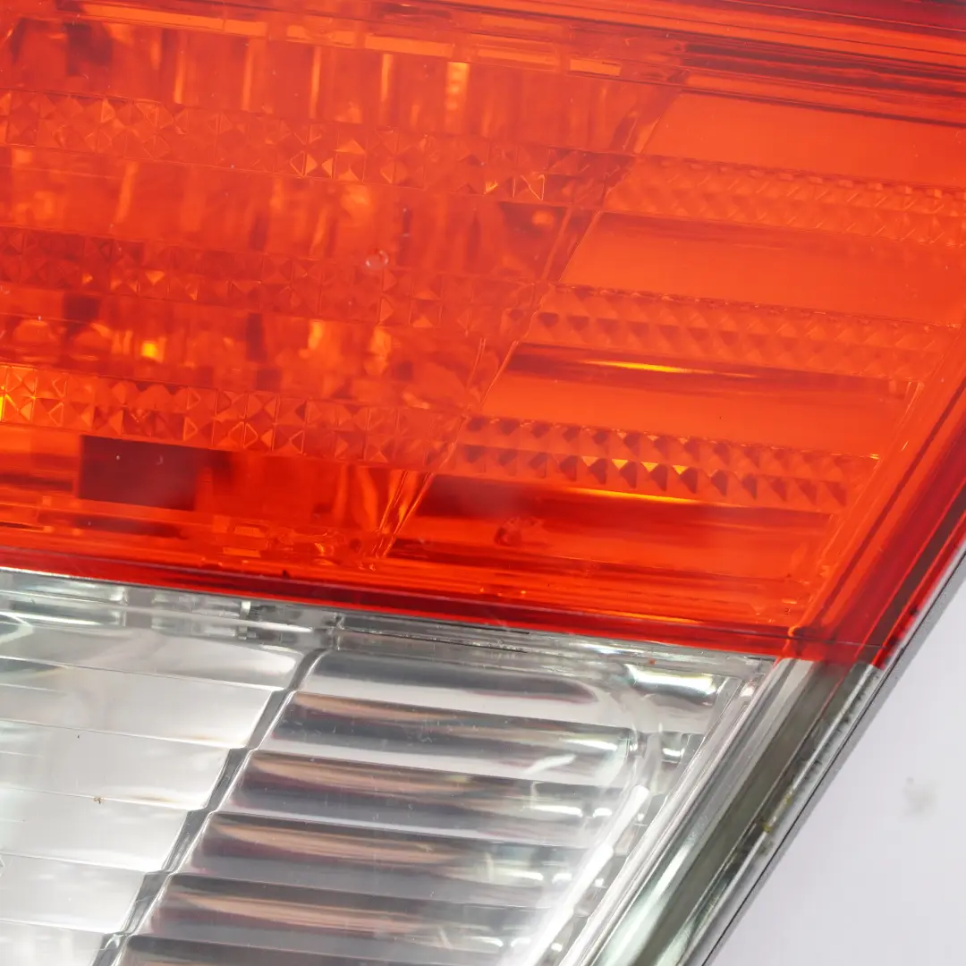 Mercedes CLC CL203 Feu Arrière Lumière Du Couvercle Du Coffre - SKU A2038205464-1 - Numéro de pièce A2038205464