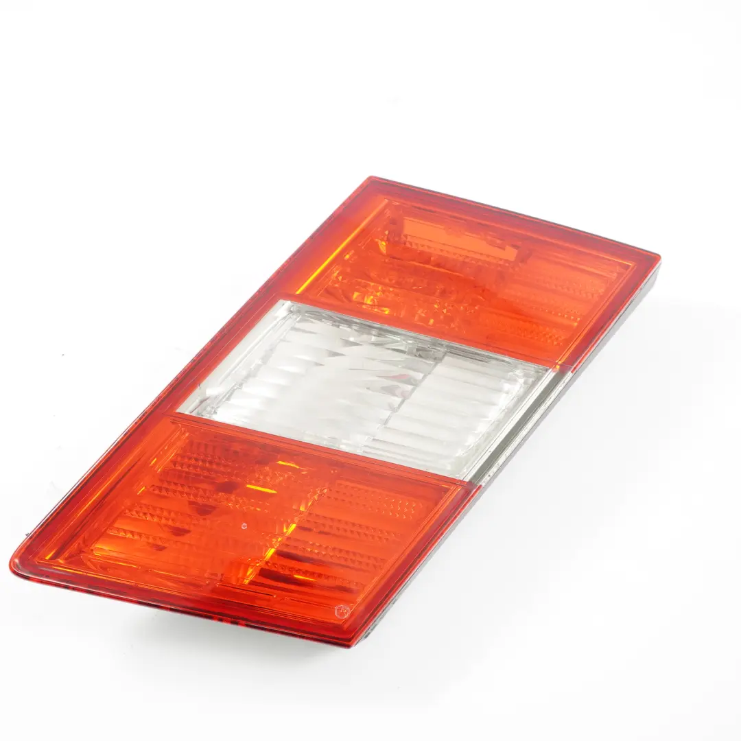 Lampada posteriore Mercedes CL203 Lato destro Luce interna coperchio per con numero di parte A2038205464 Lampada posteriore Mercedes CL203 Lato destro Luce interna coperchio - SKU A2038205464-1 - Numero di parte A2038205464