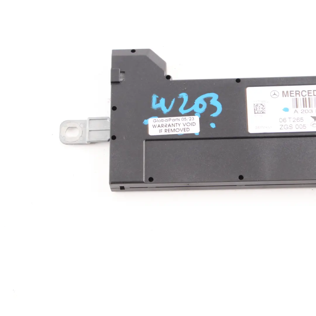 Antenna Amplifier Mercedes W203 S203 Touring Aerial Module Unit to  with Part number A2038207989  Antenna Amplifier Mercedes W203 S203 Touring Aerial Module Unit - SKU A2038207989 - Part number A2038207989