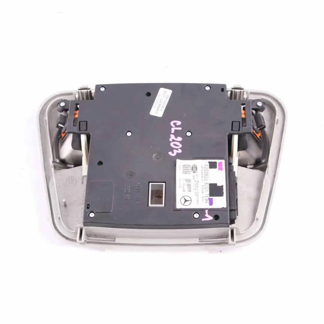 Lampka Oświetlenie Podsufitki Szara do Mercedes CL203 o numerze A2038208201 Mercedes CL203 Lampka Oświetlenie Podsufitki Szara - SKU A2038208201-1 - Numer Części A2038208201