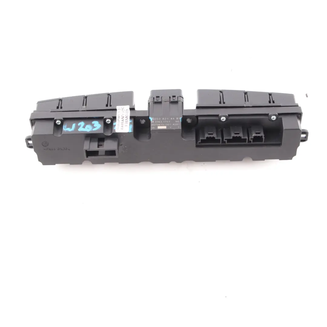 Interruttore Pannello Controllo Modulo Pericolo ESP per Mercedes W203 con numero di parte A2038214481 Mercedes W203 Interruttore Pannello Controllo Modulo Pericolo ESP - SKU A2038214481 - Numero di parte A2038214481