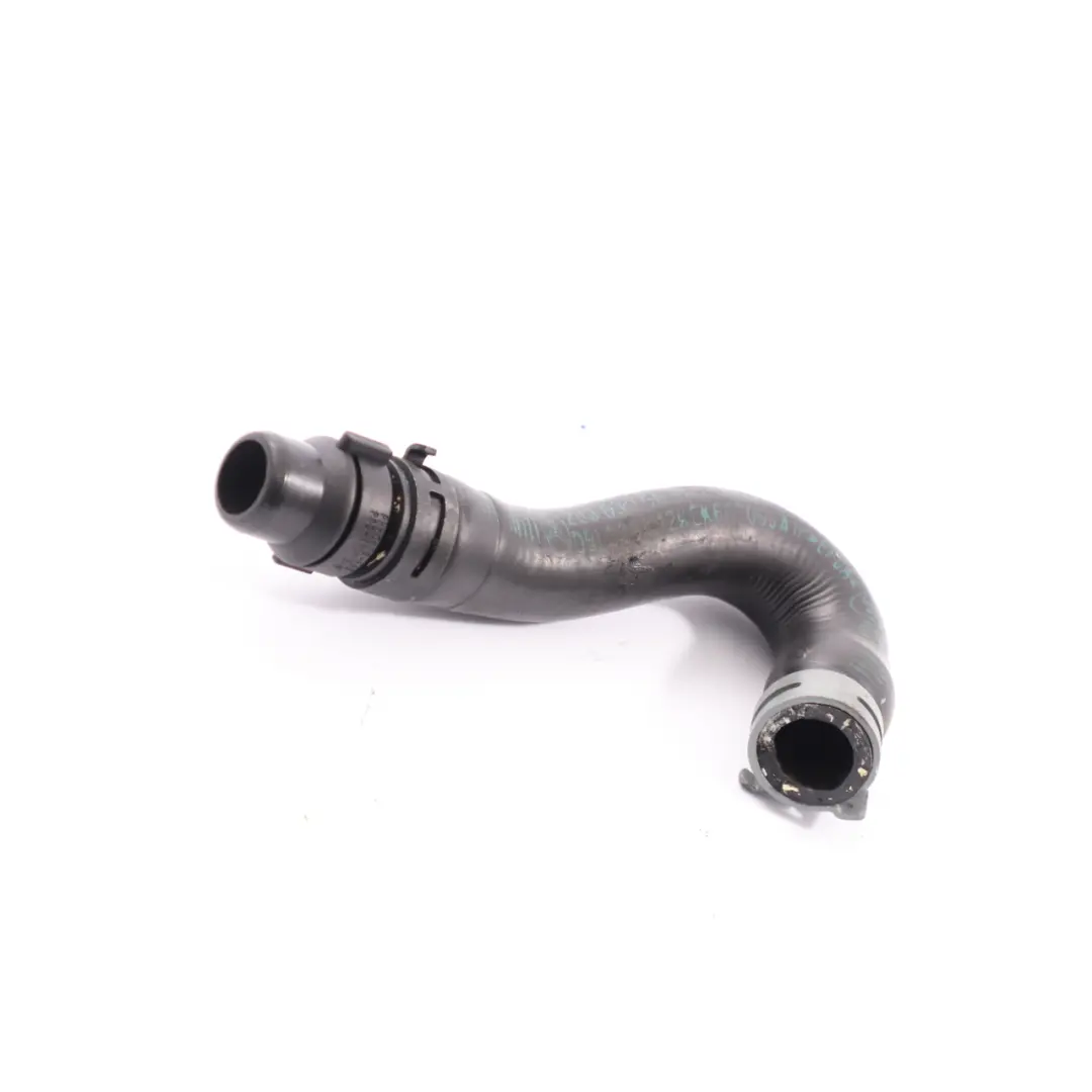 Tuyau d'eau Mercedes W203 OM611 Eau Conduite refroidissement liquide pour à propos du numéro de pièce A2038300696 Tuyau d'eau Mercedes W203 OM611 Eau Conduite refroidissement liquide - SKU A2038300696 - Numéro de pièce A2038300696
