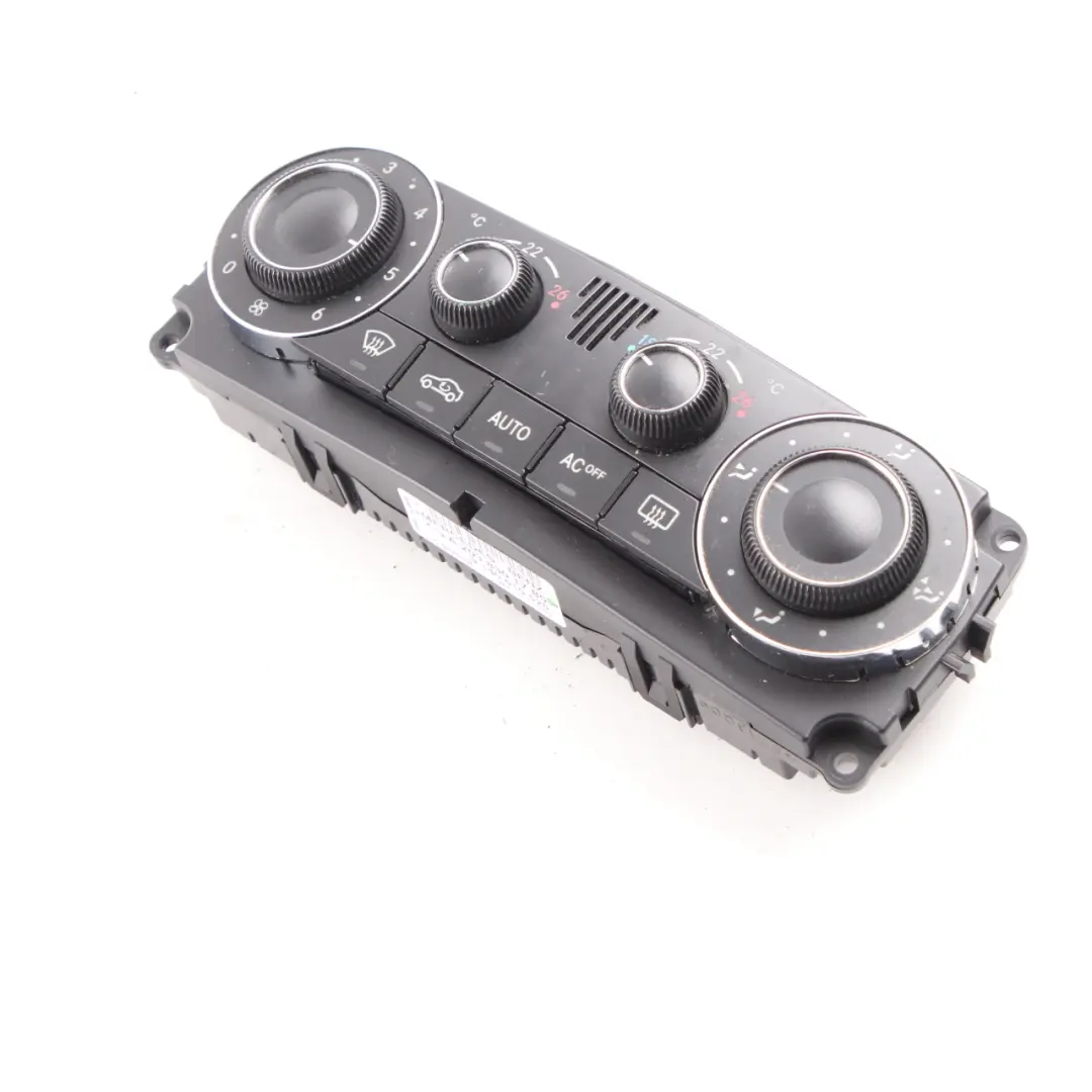 Pannello Interruttore Climatizzatore Aria Condizionata per Mercedes W203 con numero di parte A2038301785 Mercedes W203 Pannello Interruttore Climatizzatore Aria Condizionata - SKU A2038301785 - Numero di parte A2038301785