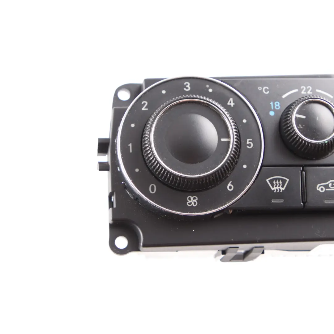 Panneau de commande de climatisation pour Mercedes W203 à propos du numéro de pièce A2038301785 Mercedes W203 Panneau de commande de climatisation - SKU A2038301785 - Numéro de pièce A2038301785