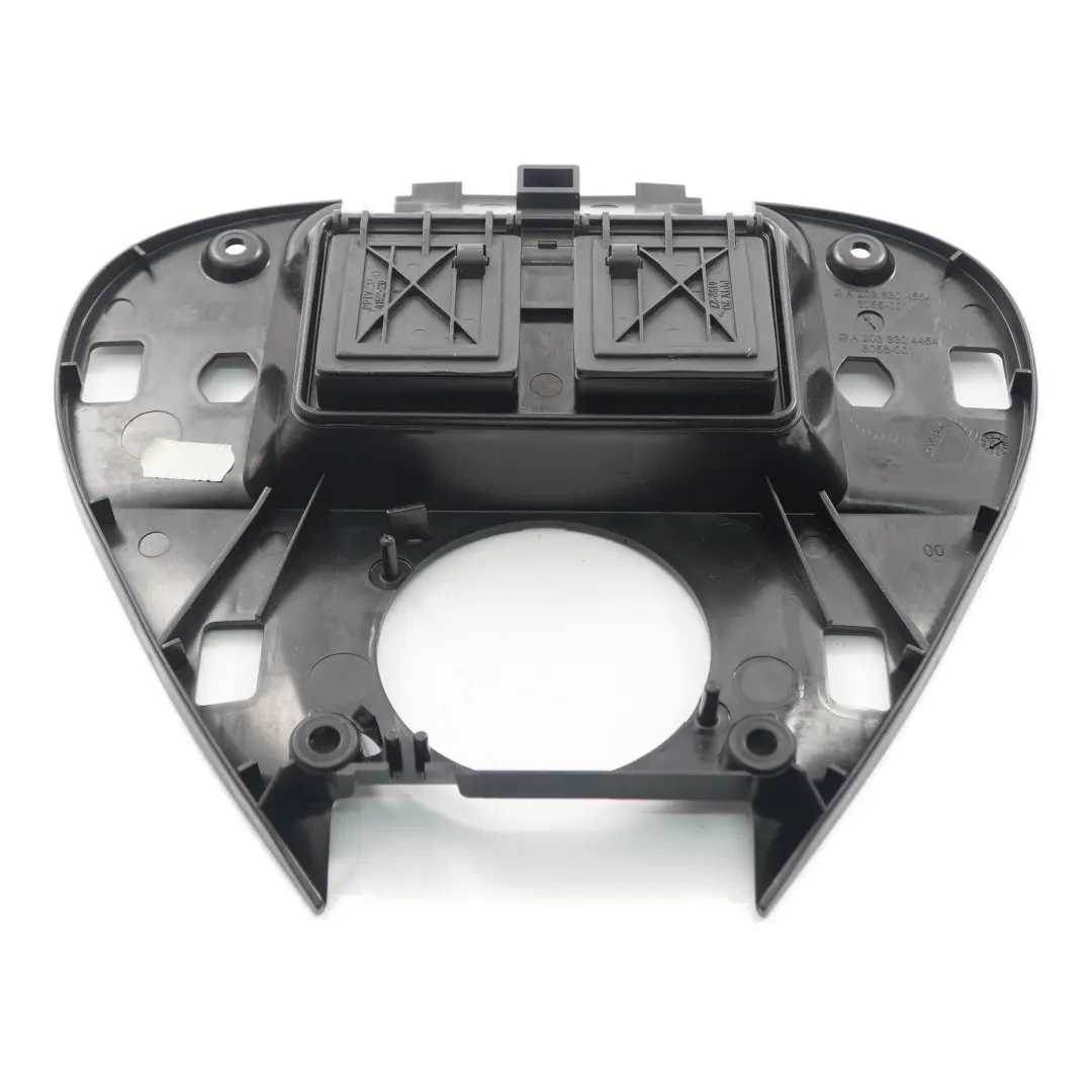 Staffa Mercedes W203 cruscotto prese d'aria pannello di montaggio per con numero di parte A2038304554 Staffa Mercedes W203 cruscotto prese d'aria pannello di montaggio - SKU A2038304554-1 - Numero di parte A2038304554