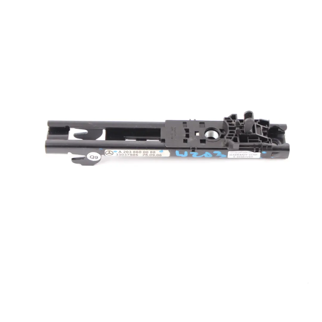 Mercedes W203 Ajuste altura del cinturón seguridad delantero izquierdo derecho - SKU A2038600088 - Número de pieza A2038600088