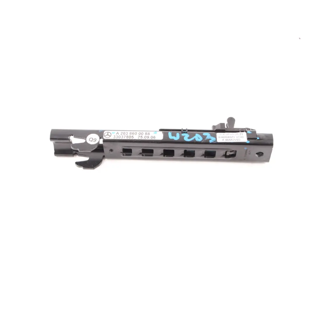 Mercedes W203 Ajuste altura del cinturón seguridad delantero izquierdo derecho - SKU A2038600088 - Número de pieza A2038600088