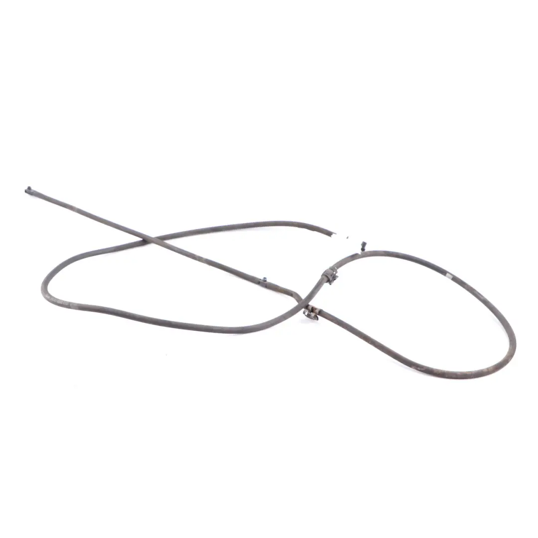 Przewód Wąż Spryskiwaczy do Mercedes W203 C209 o numerze A2038601392 Mercedes W203 C209 Przewód Wąż Spryskiwaczy - SKU A2038601392 - Numer Części A2038601392