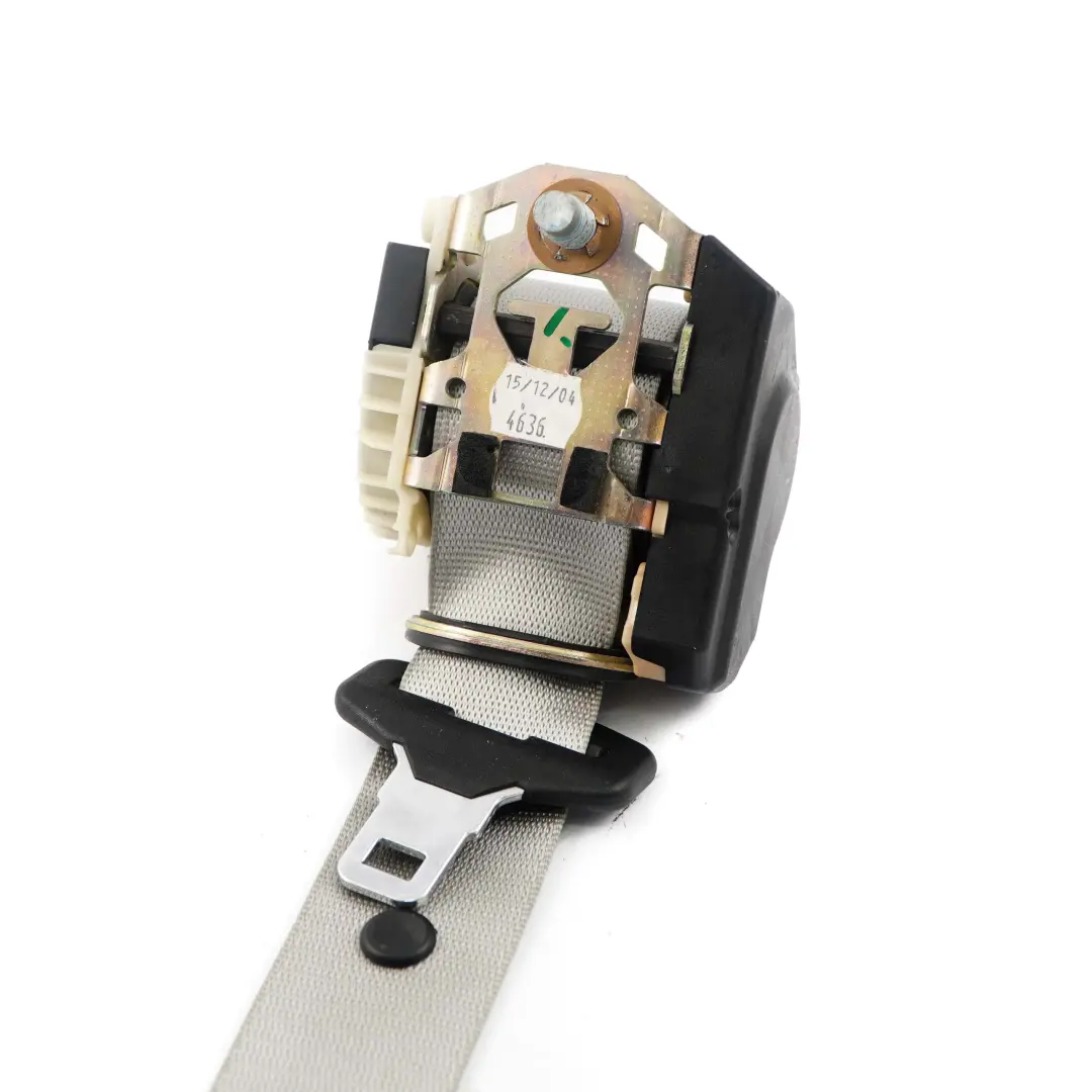 Mercedes-Benz Classe C W203 Rear Right Seat Belt Grey pour à propos du numéro de pièce A2038608885 Mercedes-Benz Classe C W203 Rear Right Seat Belt Grey - SKU A2038608885 - Numéro de pièce A2038608885