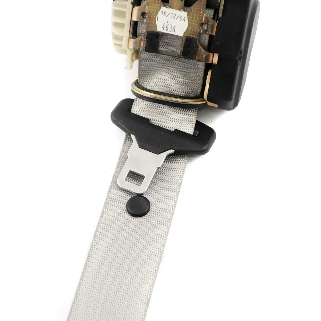 Mercedes-Benz Classe C W203 Rear Right Seat Belt Grey pour à propos du numéro de pièce A2038608885 Mercedes-Benz Classe C W203 Rear Right Seat Belt Grey - SKU A2038608885 - Numéro de pièce A2038608885