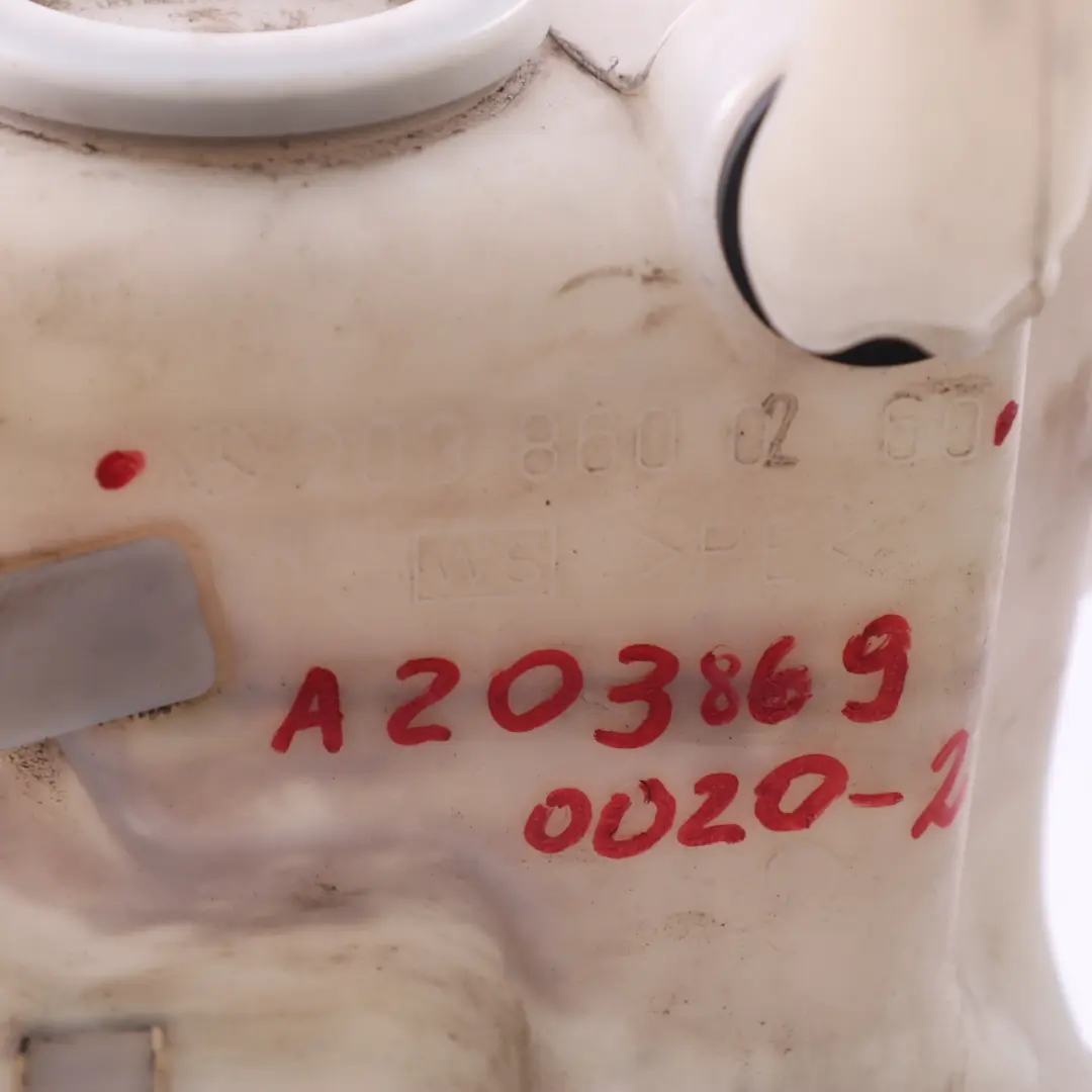 bouteille de lave-glace réservoir lave-glace A2038600260 pour Mercedes W203 à propos du numéro de pièce A2038690020 Mercedes W203 bouteille de lave-glace réservoir lave-glace A2038600260 - SKU A2038690020-3 - Numéro de pièce A2038690020