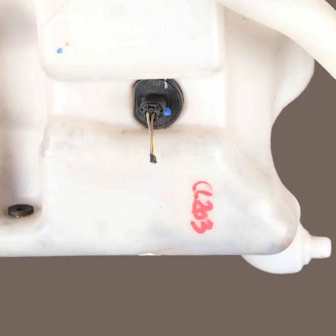 Mercedes-Benz C CLK Klasse W203 C209 2 Wasser Waschflasche Tank A2038600060 für mit Teilenummer A2038690120 Mercedes-Benz C CLK Klasse W203 C209 2 Wasser Waschflasche Tank A2038600060 - SKU A2038690120-2 - Teilenummer A2038690120