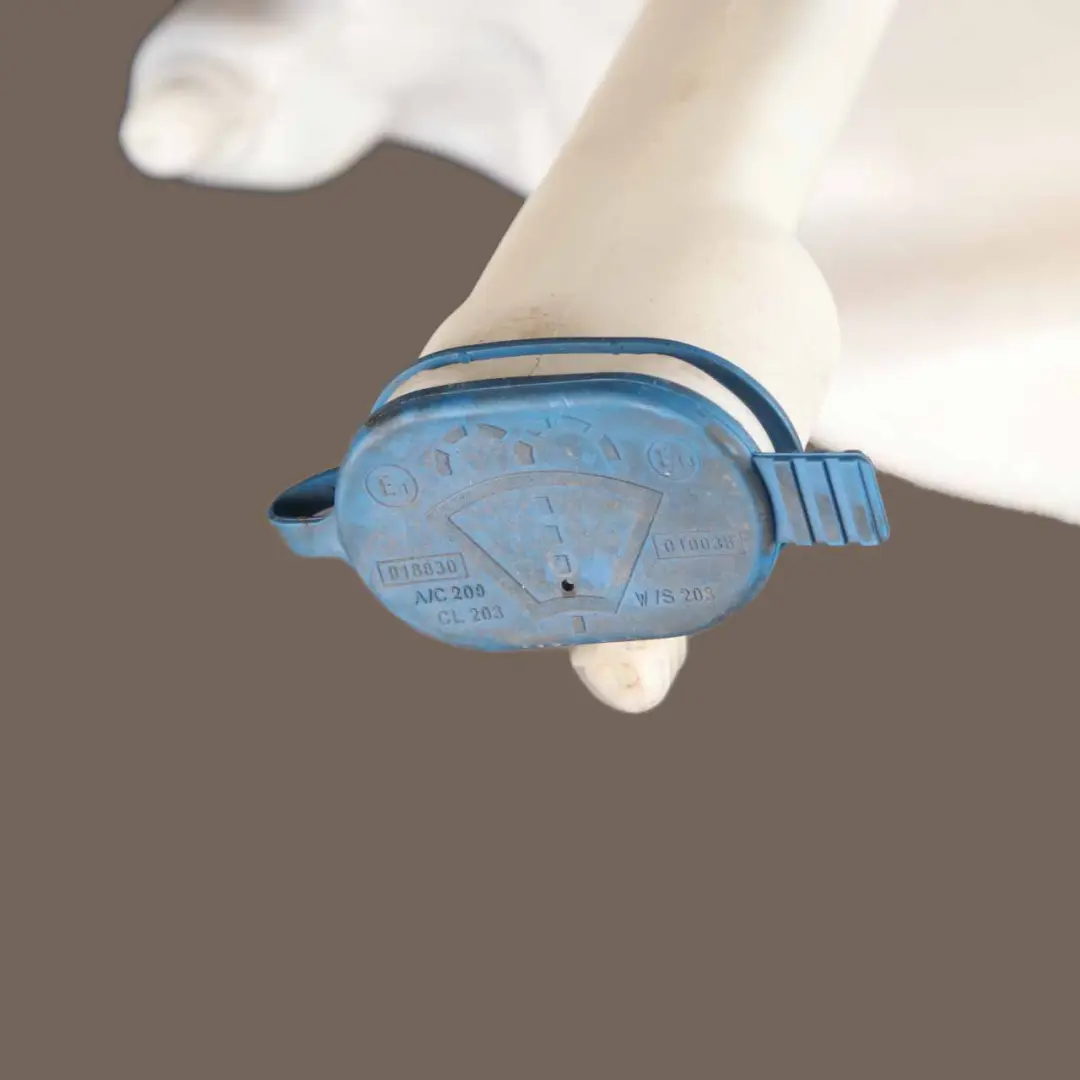 Mercedes-Benz W203 2 Serbatoio della bottiglia del lavavetro A2038600060 per con numero di parte A2038690120 Mercedes-Benz W203 2 Serbatoio della bottiglia del lavavetro A2038600060 - SKU A2038690120-2 - Numero di parte A2038690120